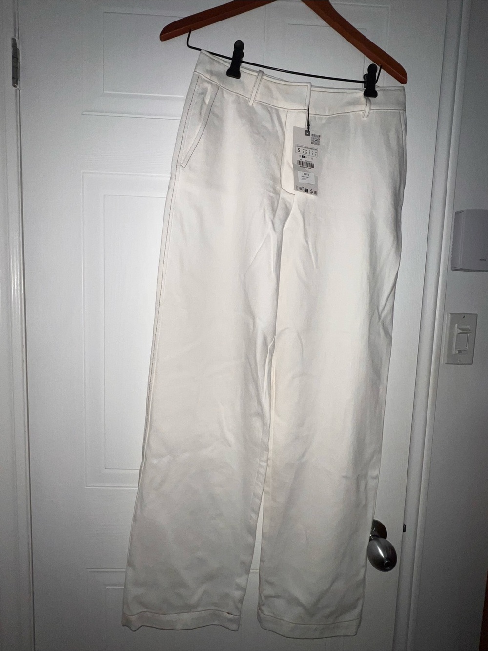 NWT- Zara White Wide-Leg Chinos